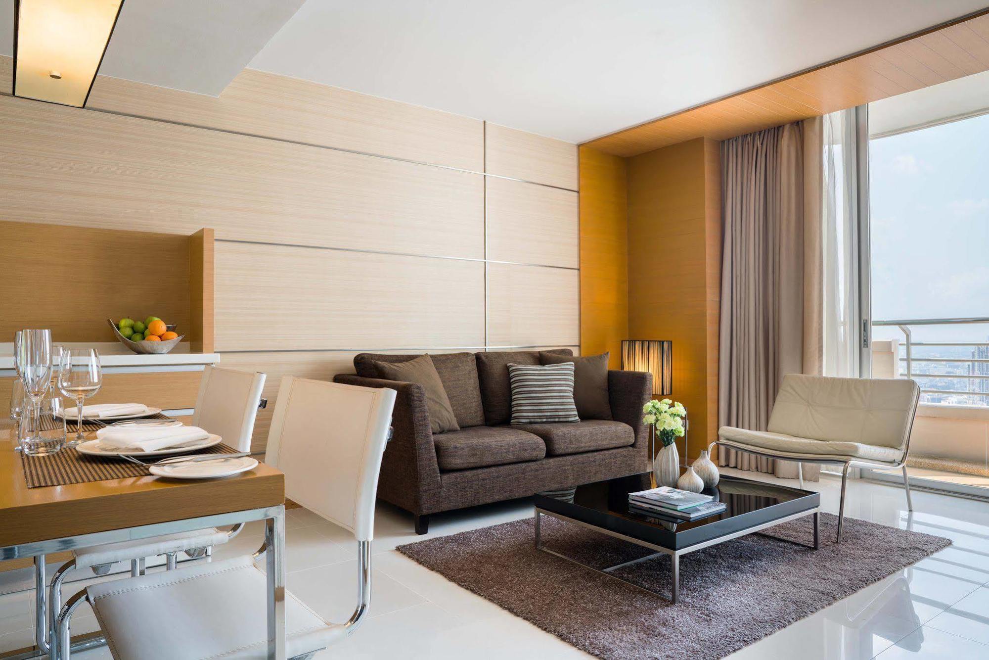 Jc Kevin Sathorn โรงแรม